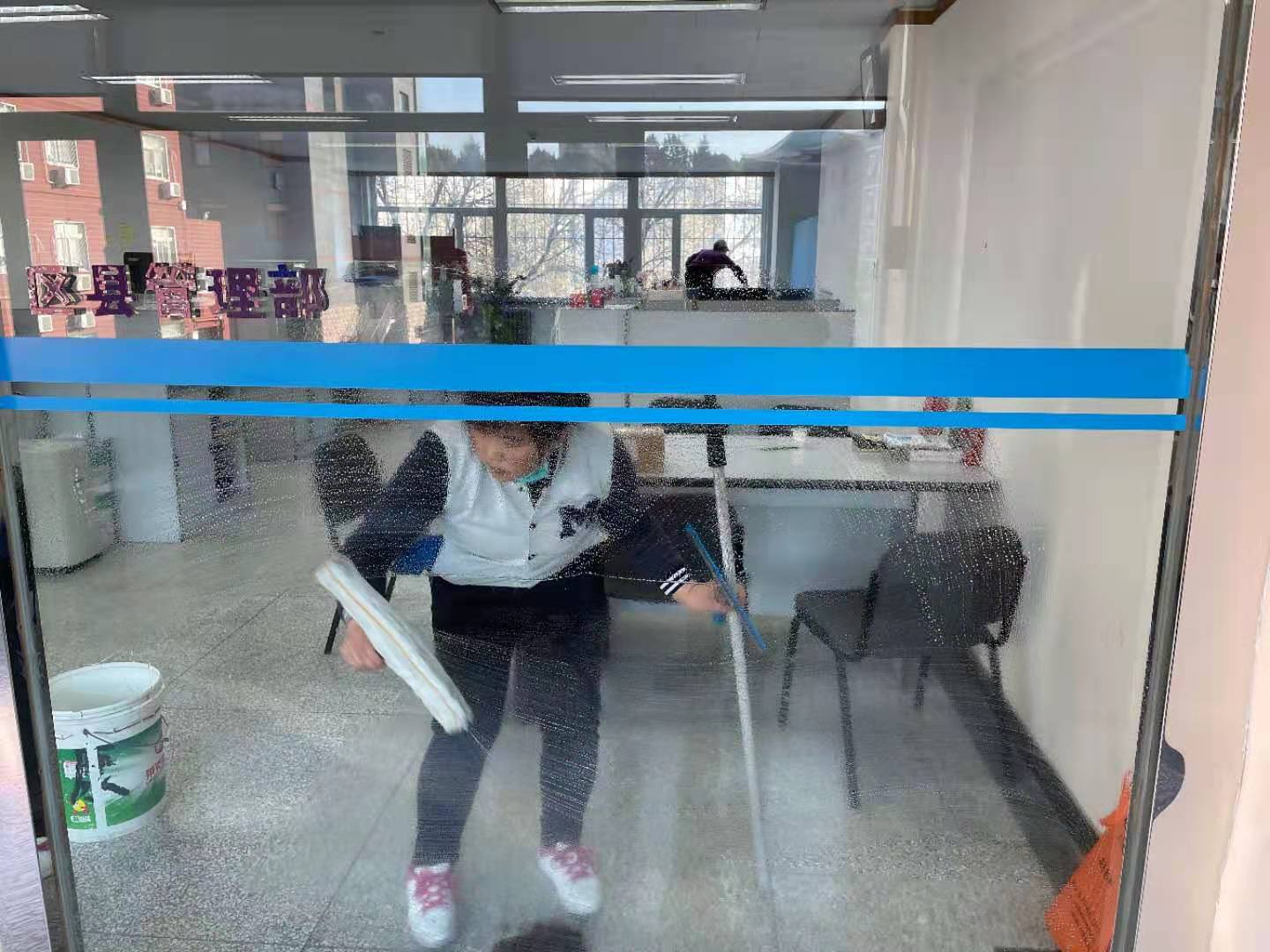 玻璃清洗