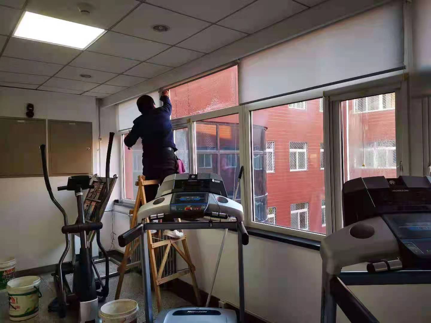 玻璃清洗